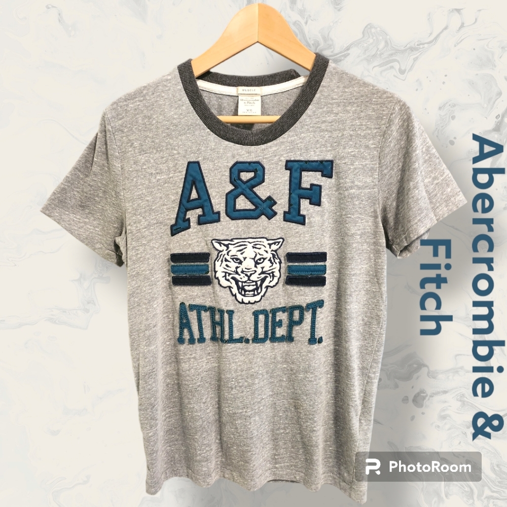 Abercrombie & Fitch Appliqué Graphic Tee Athletic Department EUC Size XS